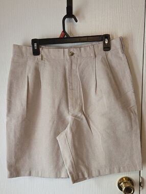 Roundtree & Yorke Men's Light Gray Flat Front Shorts